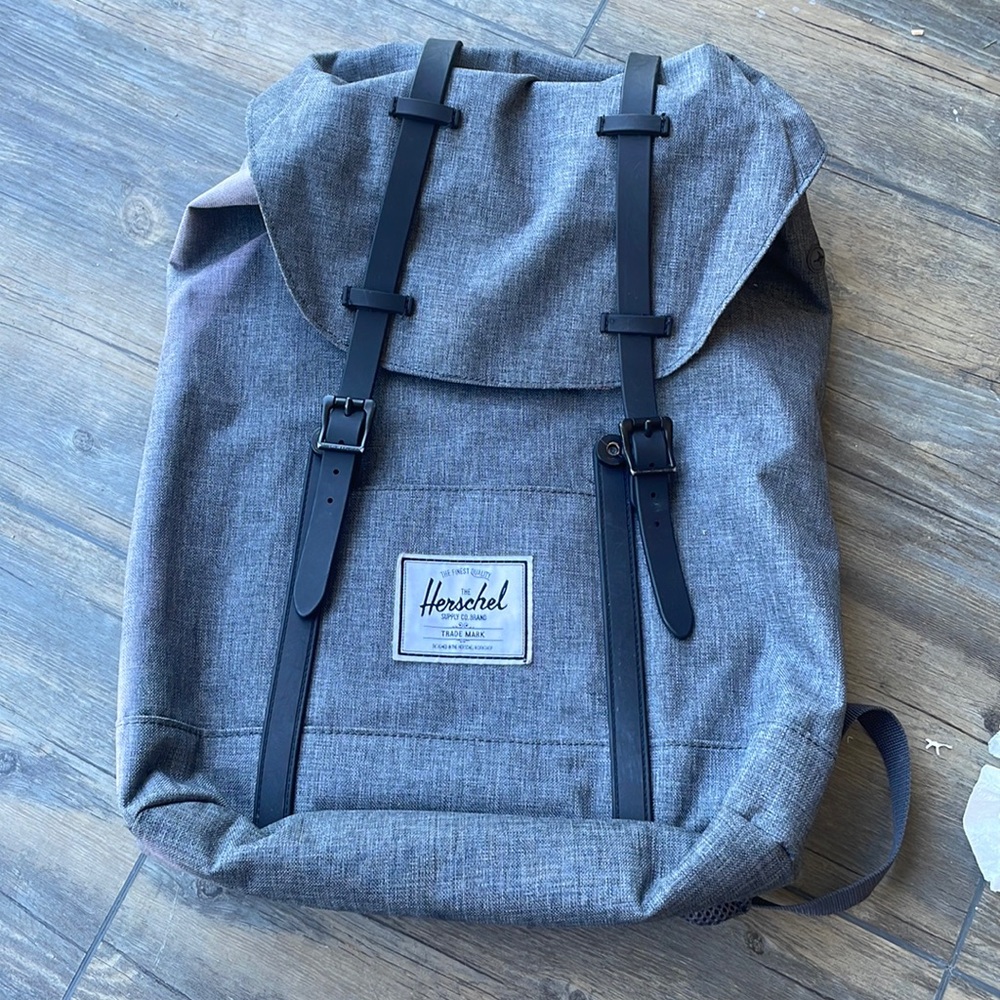 Herschel Supply Co. Men's Retreat Backpack - grey